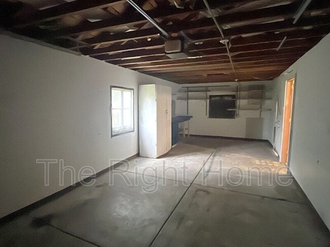 Building Photo - 8334 Izard St