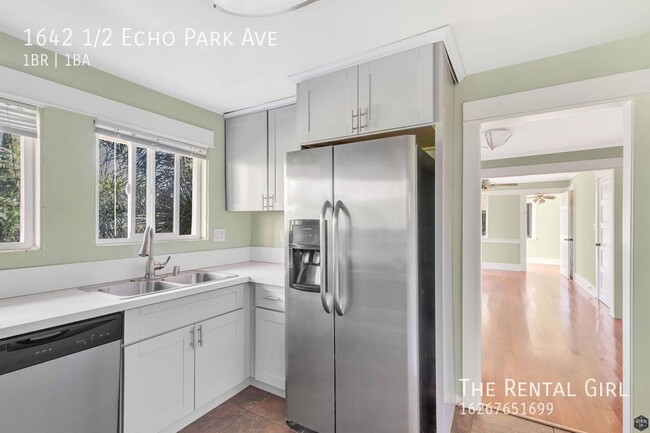 Building Photo - Prime Echo Park 1 Bedroom + Bonus Room | T...