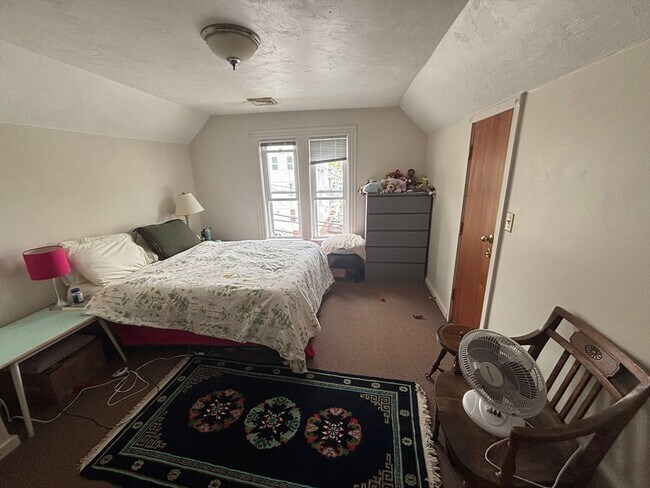 Building Photo - 41 Whipple St