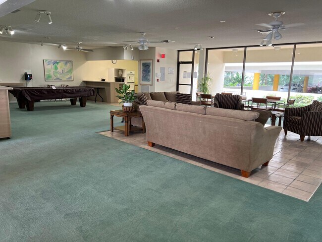 Building Photo - 3540 S Ocean Blvd