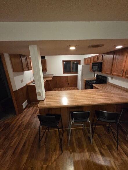 Building Photo - 1219 5th st