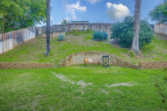 Building Photo - 1140 Harding St