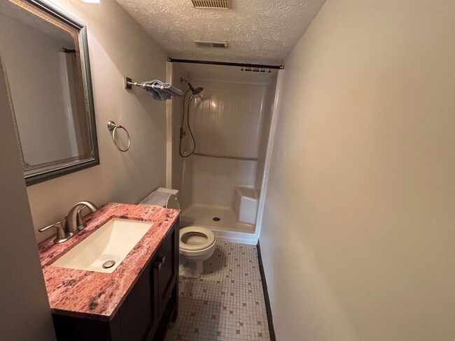 Building Photo - Beautiful 2 Bedroom 2 Bathroom apartment i...