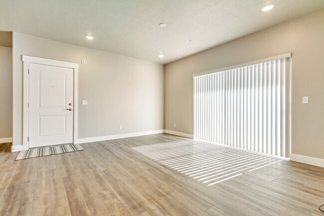 Building Photo - 1128 S 820 E