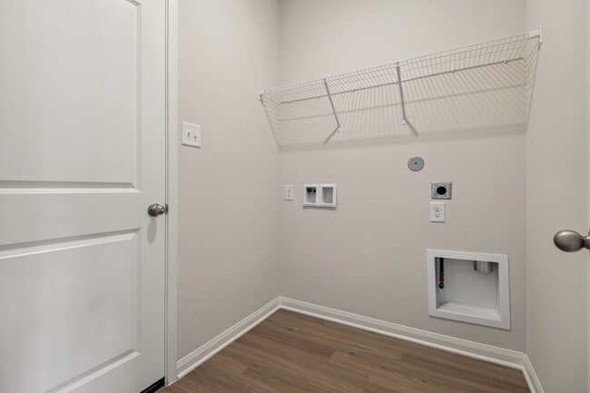 Building Photo - 364 Kingston Wy