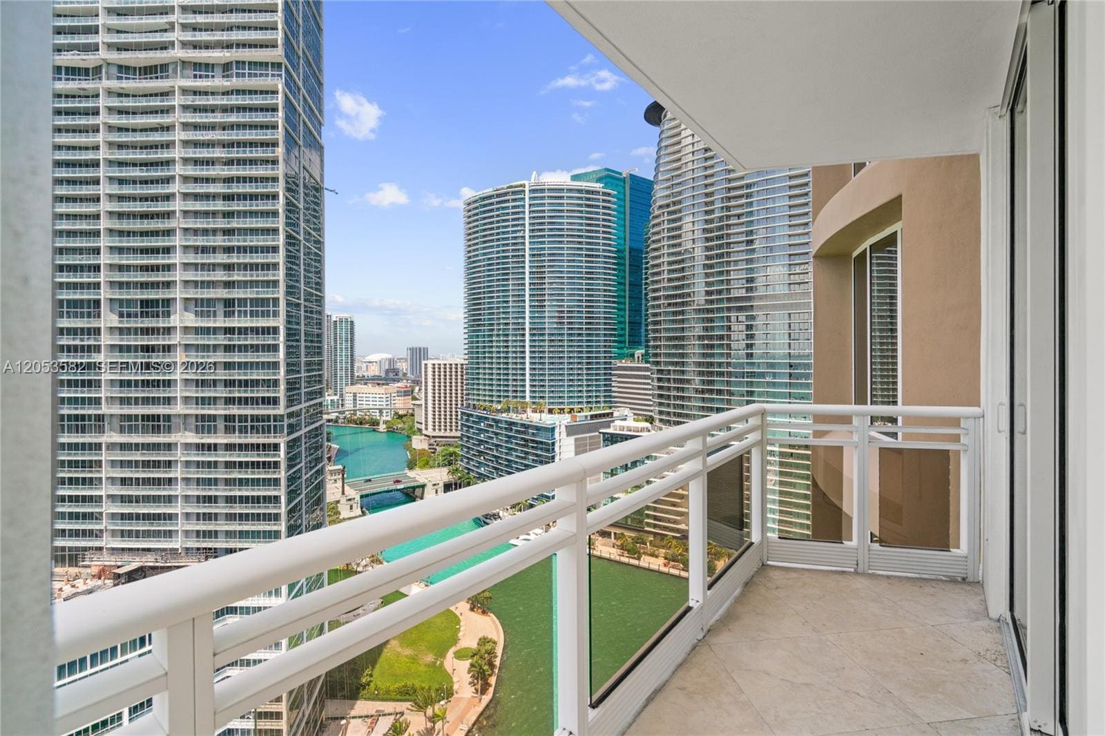 Building Photo - 901 Brickell Key Blvd