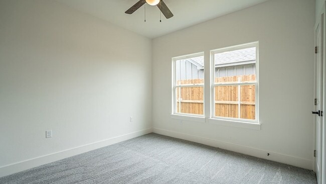 Building Photo - 2036 Salina Cir