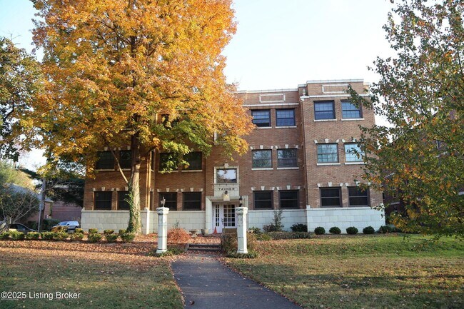 Primary Photo - 2082 Douglass Blvd