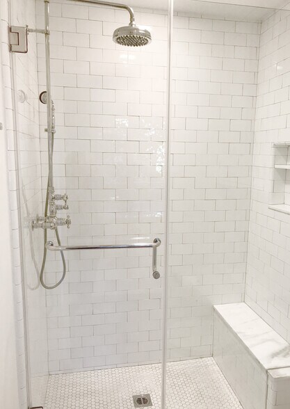 Building Photo - 3915 Benedict Canyon Dr