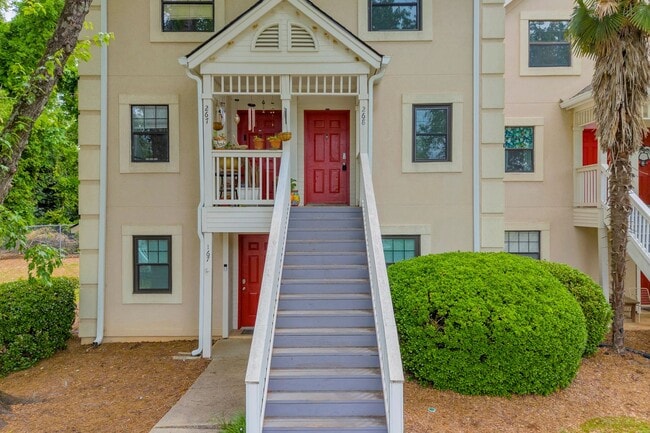 Building Photo - 290 Appleby Dr