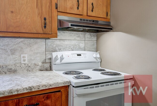 Building Photo - 314 Wilson Ave