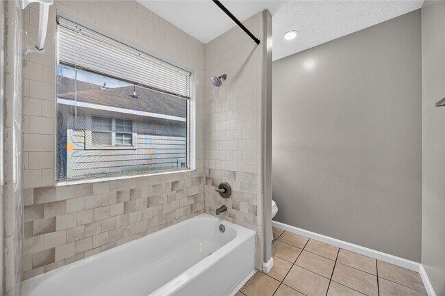 Building Photo - 13610 Repa Ln