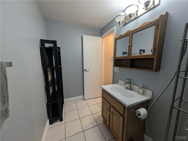 Building Photo - 273 Watertree Dr