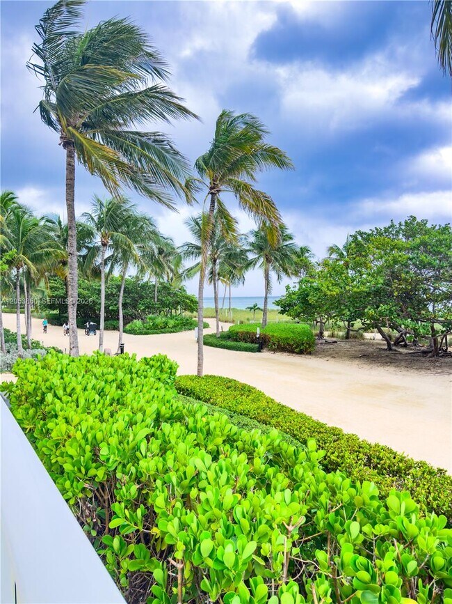 Building Photo - 10185 Collins Ave
