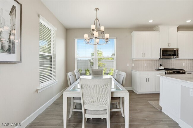 Building Photo - 11964 Molto Dr