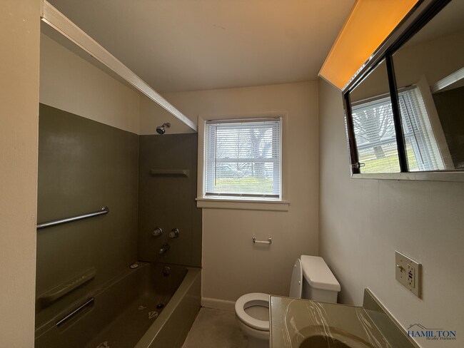 Building Photo - 5227 English Ave