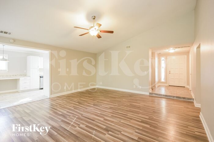 Building Photo - 939 Dickens Rd NW
