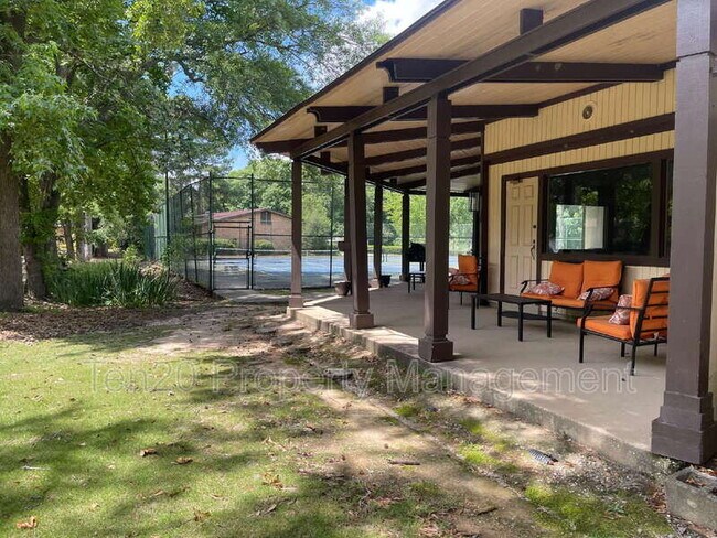 Building Photo - 2525 Norris Rd