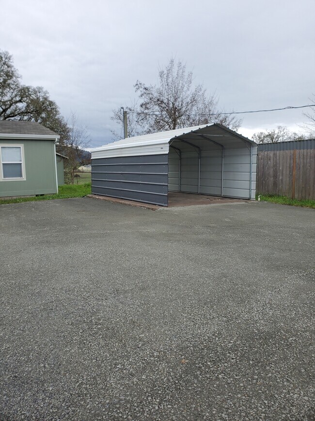 Building Photo - 86435 Franklin Blvd