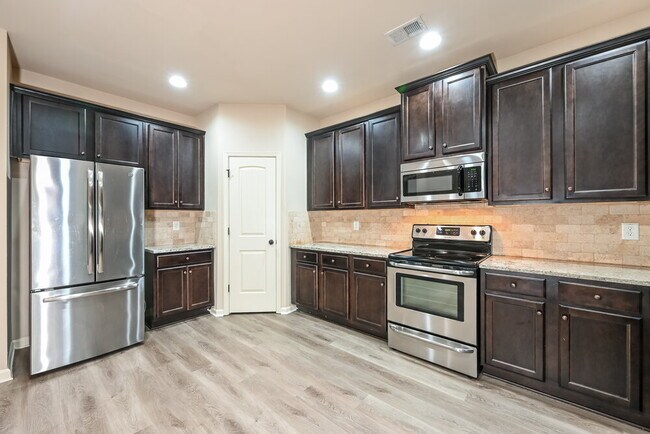 Building Photo - 1224 Nottley Dr