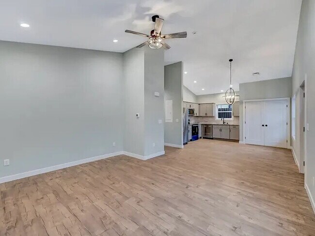 Building Photo - This gorgeous, newly built 2-bedroom, 1-bathroom duplex