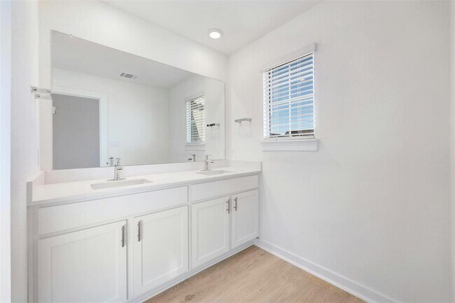 Building Photo - 2301 Wallin Bradley Dr