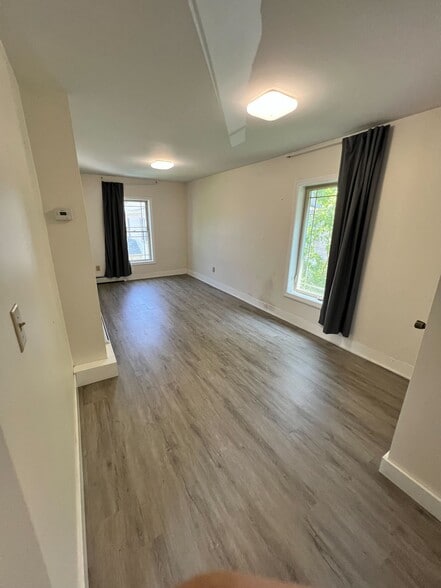 Building Photo - 97 Grant St