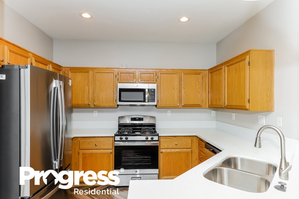 Building Photo - 681 Fontayne Ave