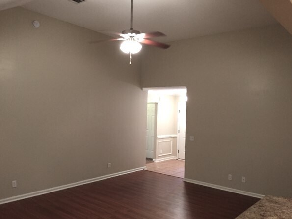 Building Photo - 230 Fontenot Dr