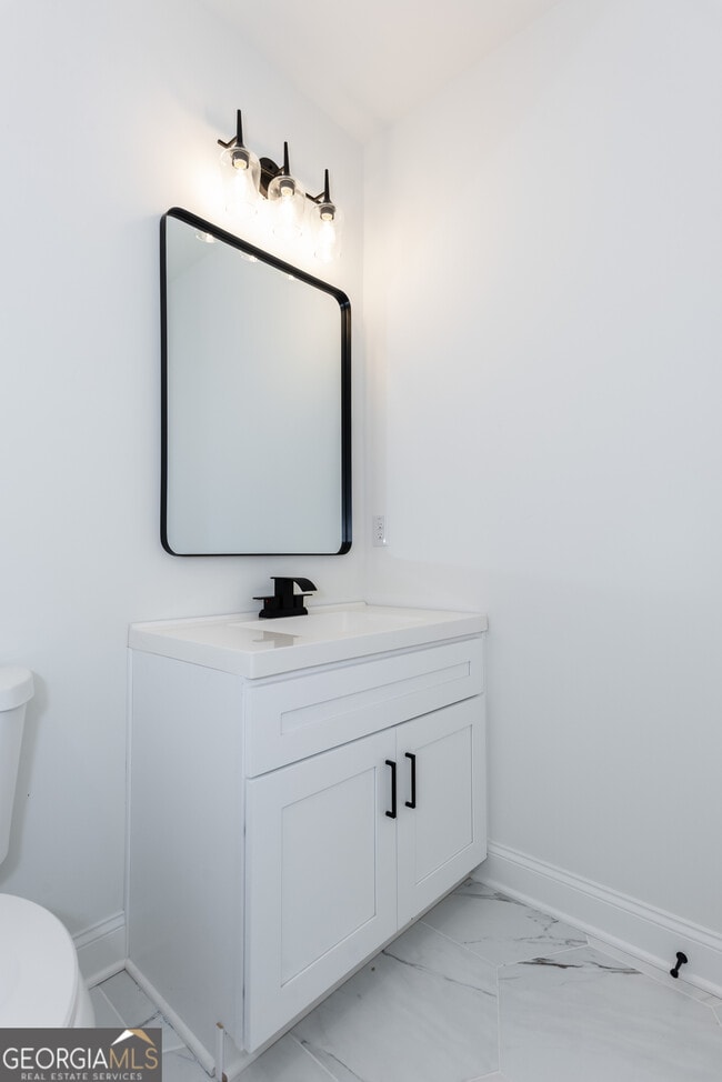 Building Photo - 3342 Landings S Dr SW