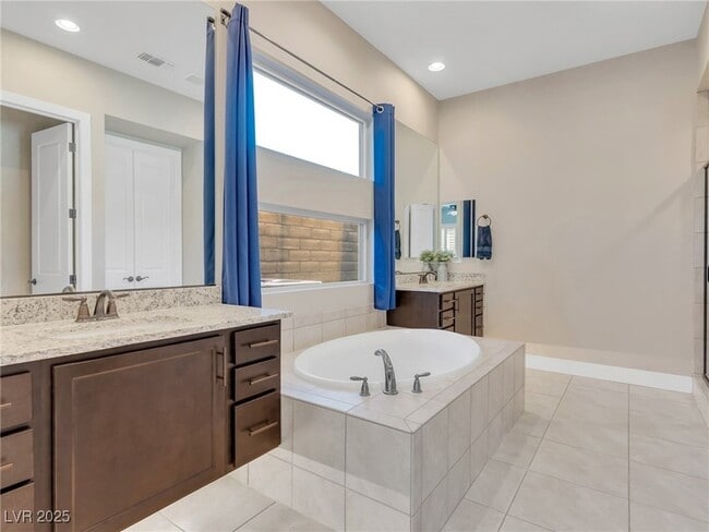 Building Photo - 2931 Raywood Ash Dr