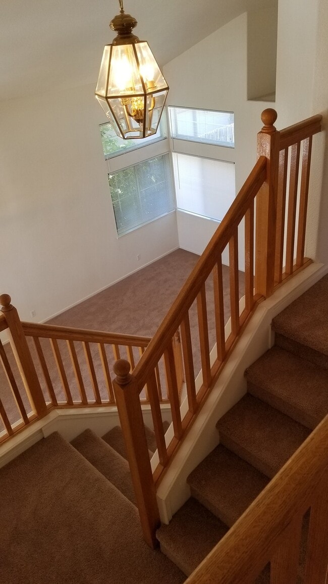 Building Photo - Beautiful 4 bedroom in Citrus Heights!