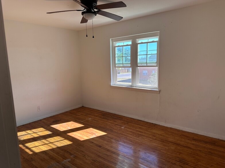 Building Photo - 212 S Fillmore St