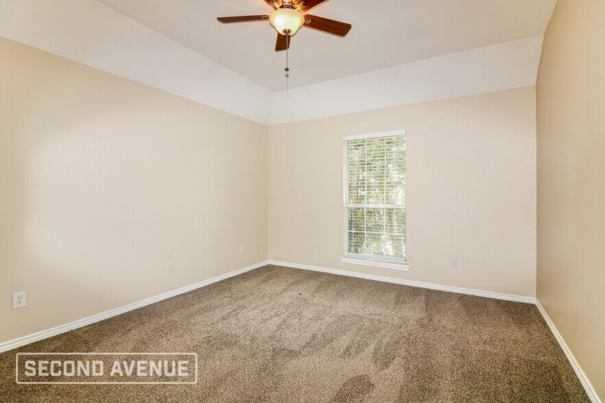Building Photo - 7406 Lake Buchanan Ct