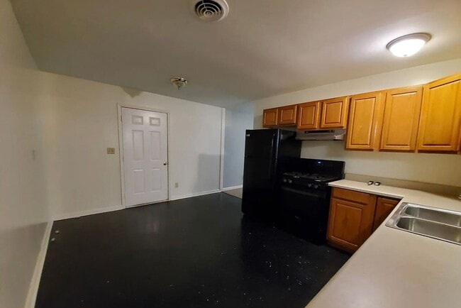 Building Photo - 912 W Winding Way