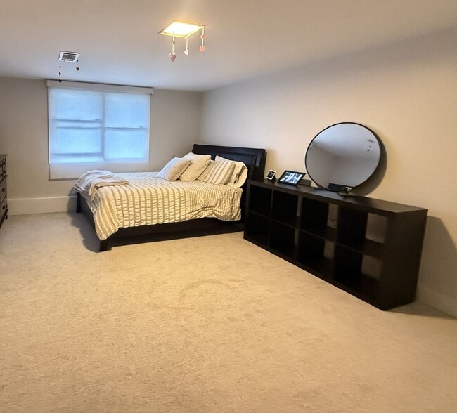 Building Photo - Beautiful & Bright! Stunning Council Crest Home W/ Exceptional Outdoor Sitting/Entertaining Areas!