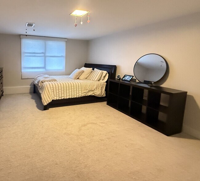 Building Photo - Beautiful & Bright! Sunning Council Crest Home W/ Exceptional Outdoor Sitting/Entertaining Areas!