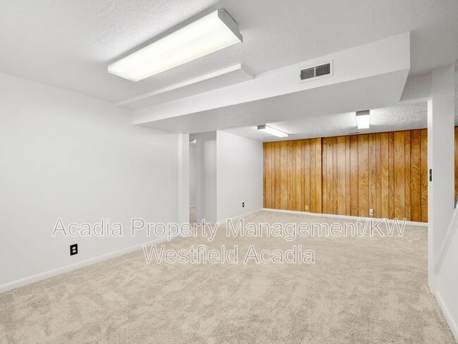 Building Photo - 2730 W 7460 S