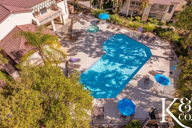 Building Photo - Relaxing Home in Vibrant Community with Pool, Spa, and Courts