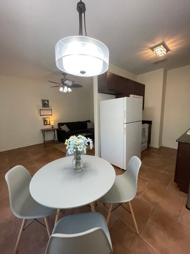 Building Photo - Spring Break Special - Move in NOW!!! and stay one month free
