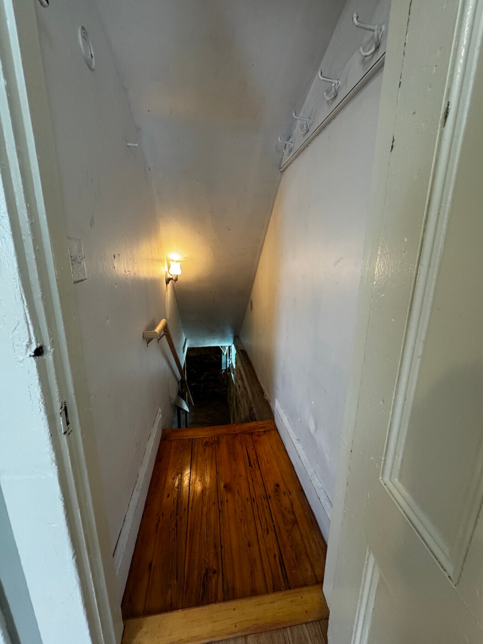 Building Photo - 374 Highland Ave
