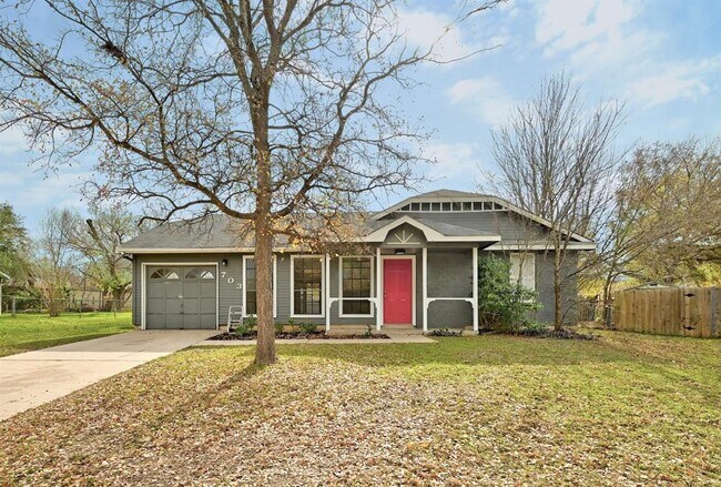 Building Photo - 703 Hyde Park Ct