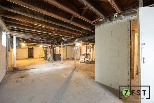 Building Photo - 12120 Stoepel St