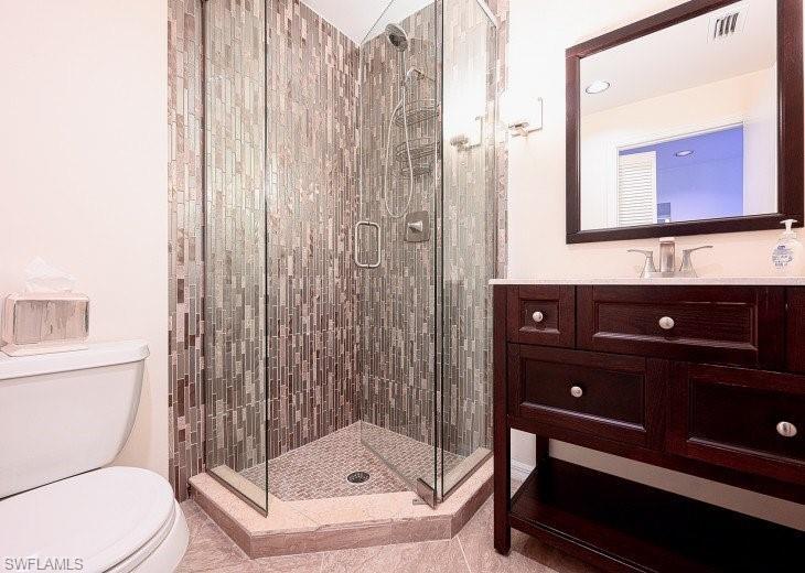 Building Photo - 441 Quail Forest Blvd