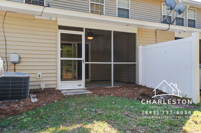 Building Photo - 8845 Gable St