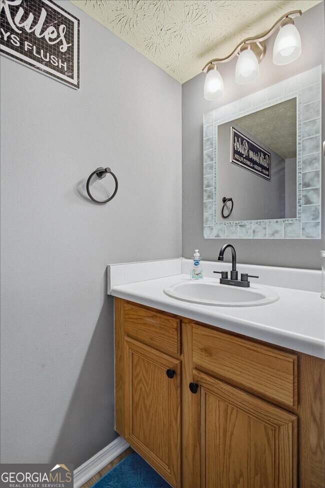 Building Photo - 1459 Bridgewater Branch