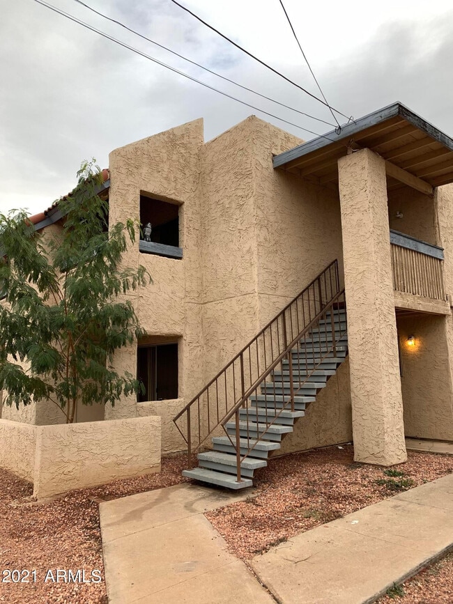 Building Photo - 2217 E Cactus Rd