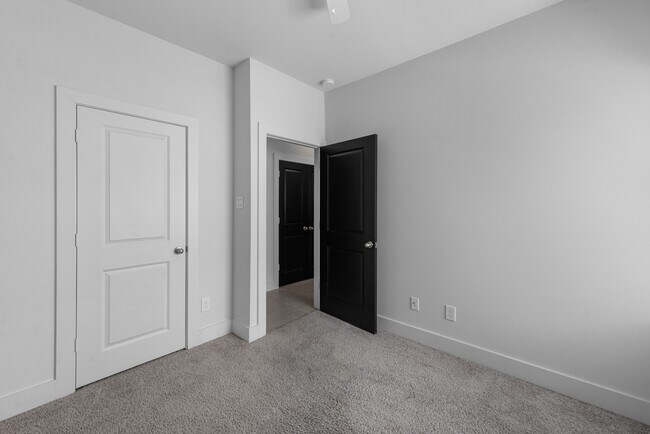 Building Photo - 6033 Cypress St