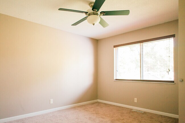Building Photo - 11745 Hollycrest Drive