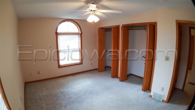 Building Photo - 1504 Brookdale Ln NE